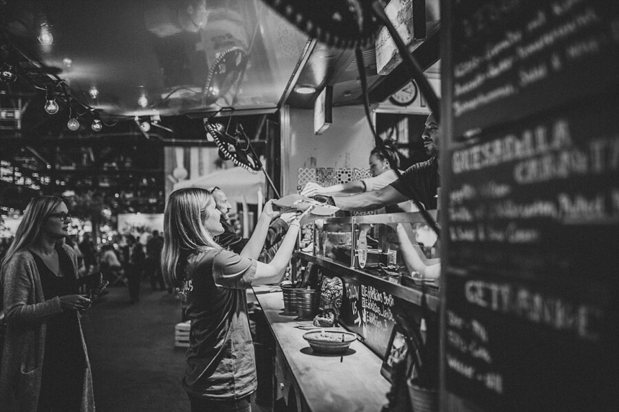 die-liebenden-hochzeitsfotografie-reportage-the-wedding-show-by-gala-hamburg-hochzeitsmesse-2017