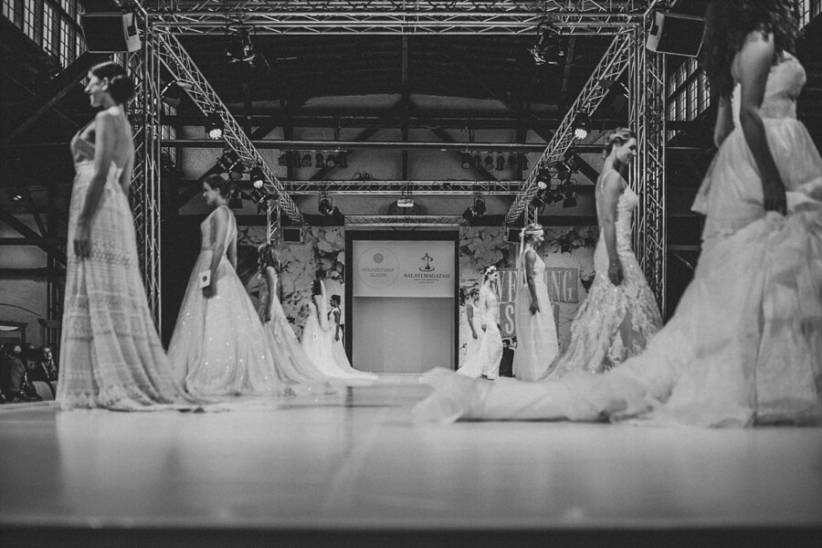 die-liebenden-hochzeitsfotografie-reportage-the-wedding-show-by-gala-hamburg-hochzeitsmesse-2017